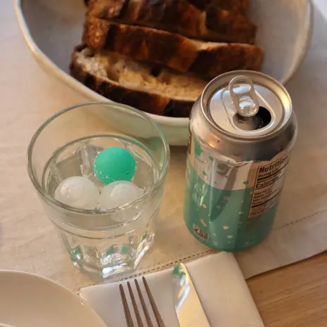 Kikkerland Kikkerland - ice cubes (set van 24) - golf Kikkerland Kikkerland - ice cubes (set van 24) - golf