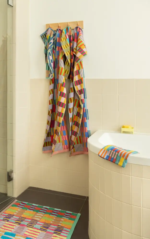 Foekje Fleur Foekje fleur - odds & ends - tulip quilt badhanddoek #73