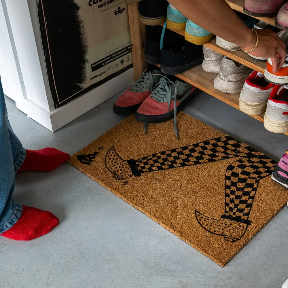 Helen b Helen b - deurmat - oh shit Helen b Helen b - deurmat - oh shit