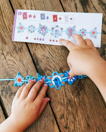 Djeco Djeco - diy armbanden - best friends Djeco Djeco - diy armbanden - best friends