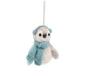 Sjaal met verhaal Sjaal met verhaal - hanger - pinguin ijsblauw Sjaal met verhaal Sjaal met verhaal - hanger - pinguin ijsblauw