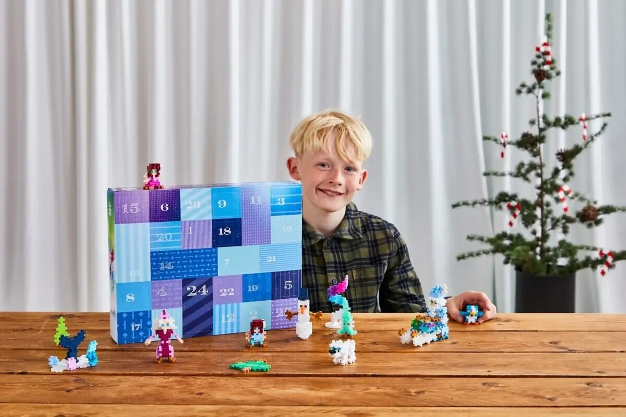 Plus-Plus Plus-Plus - advent kalender - northern lights Plus-Plus Plus-Plus - advent kalender - northern lights