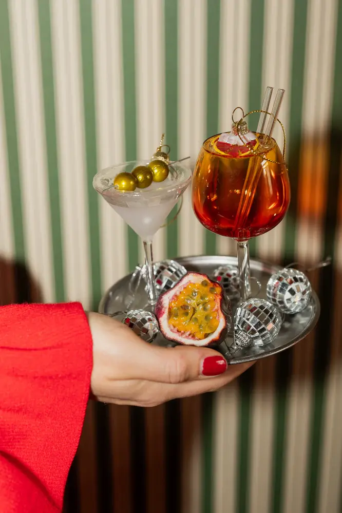 Yup in de boom Yup in de boom - kerstornament - dry martini Yup in de boom Yup in de boom - kerstornament - dry martini