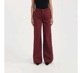 MUD Jeans Mud jeans - sara high loose flow - burgundy MUD Jeans Mud jeans - sara high loose flow - burgundy