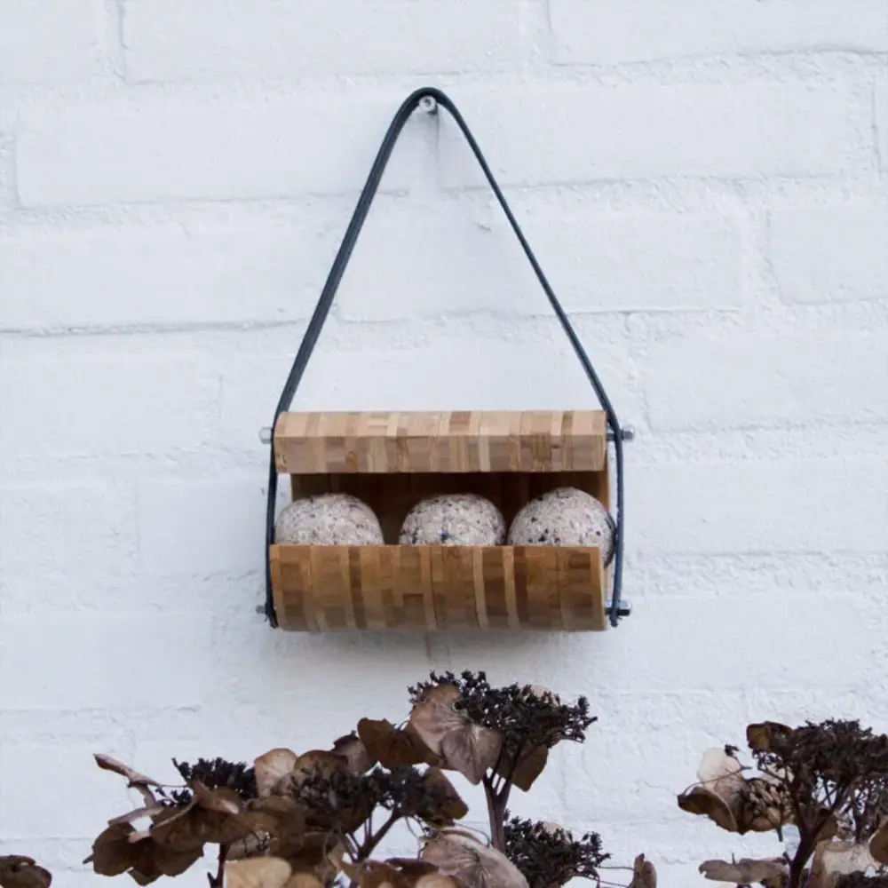 Heeej! Heeej! - vetbolhouder hangend - ballroom bamboe Heeej! Heeej! - vetbolhouder hangend - ballroom bamboe