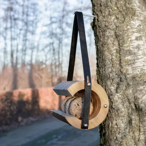 Heeej! Heeej! - vetbolhouder hangend - ballroom bamboe Heeej! Heeej! - vetbolhouder hangend - ballroom bamboe