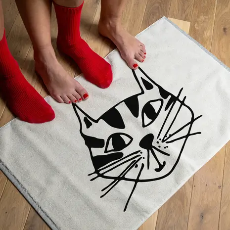 Helen b Helen b - badmat - kitty