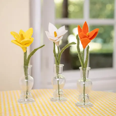 Sjaal met verhaal Sjaal met verhaal - bloem krokus - oranje