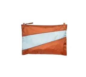 Susan Bijl Susan Bijl - the new pouch medium - cinnamon & surf spray