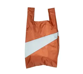 Susan Bijl Susan Bijl - the new shopping bag medium - cinnamon & surf spray