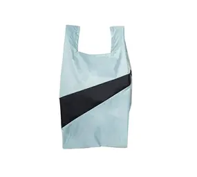 Susan Bijl Susan Bijl - the new shopping bag medium - surf spray & black