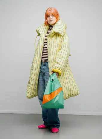 Susan Bijl Susan Bijl - the new shopping bag medium - holly green & orange Susan Bijl Susan Bijl - the new shopping bag medium - holly green & orange