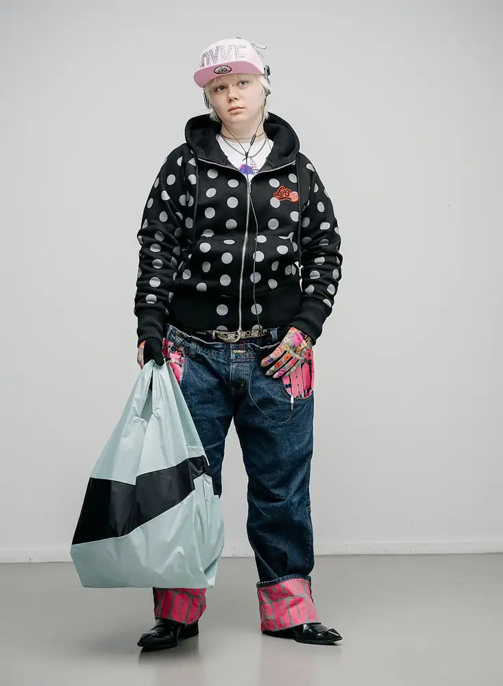 Susan Bijl Susan Bijl - the new shopping bag large - surf spray & black