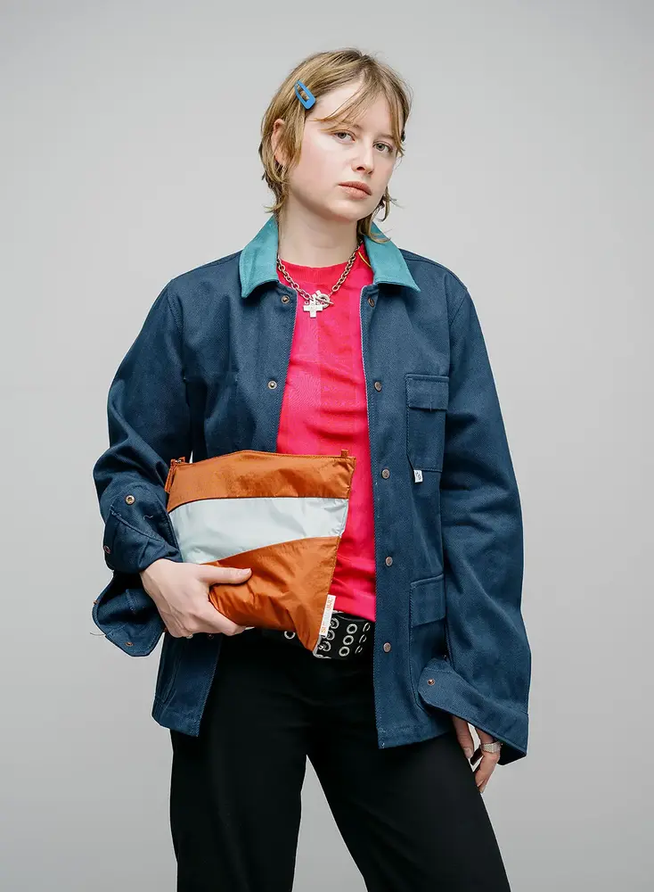 Susan Bijl Susan Bijl - the new pouch large - cinnamon & surf spray