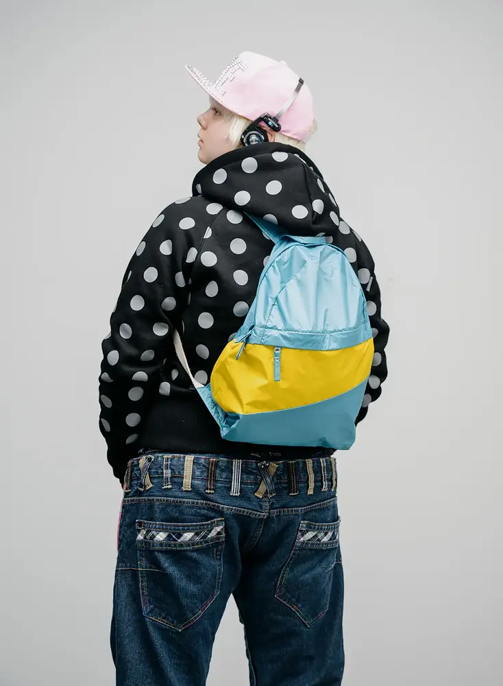 Susan Bijl Susan Bijl - the new foldable backpack medium - ocean & sunflower