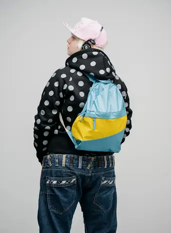 Susan Bijl Susan Bijl - the new foldable backpack medium - ocean & sunflower
