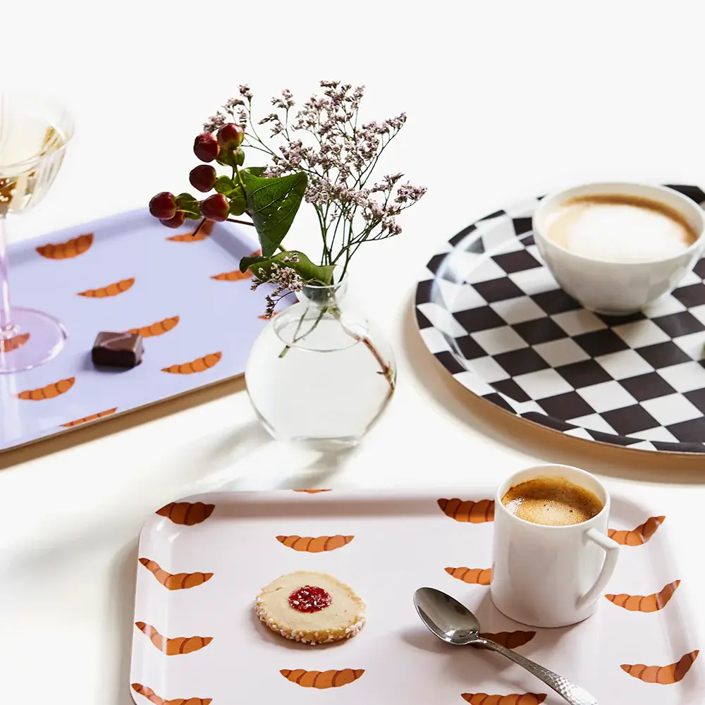 Blu Kat Blu kat - dienblad - croissant lilac (27 x 20 cm) Blu Kat Blu kat - dienblad - croissant lilac (27 x 20 cm)