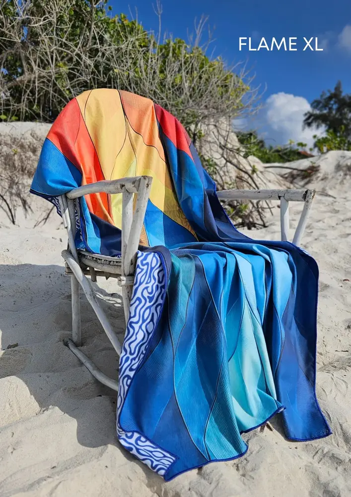 SooBluu SooBluu - reishanddoek XL (190 x 100 cm) - flame SooBluu SooBluu - reishanddoek XL (190 x 100 cm) - flame