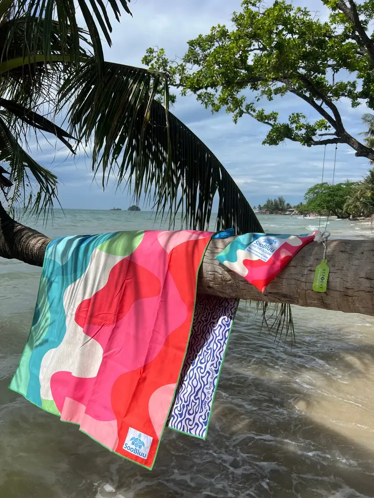 SooBluu SooBluu - reishanddoek (160 x 100 cm) - flow