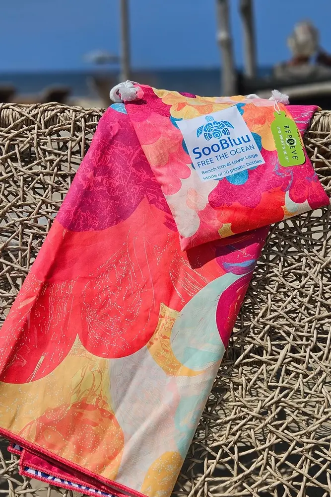 SooBluu SooBluu - reishanddoek (160 x 100 cm) - yara SooBluu SooBluu - reishanddoek (160 x 100 cm) - yara