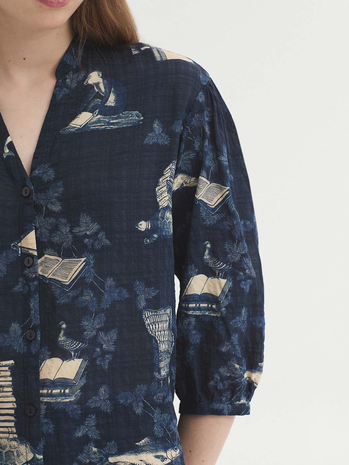 Nice Things Nice Things - shirt midsummer books - navy