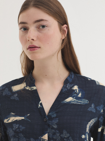 Nice Things Nice Things - shirt midsummer books - navy