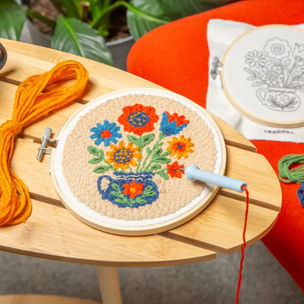 Kikkerland Kikkerland - punch needle kit - flower bouquet