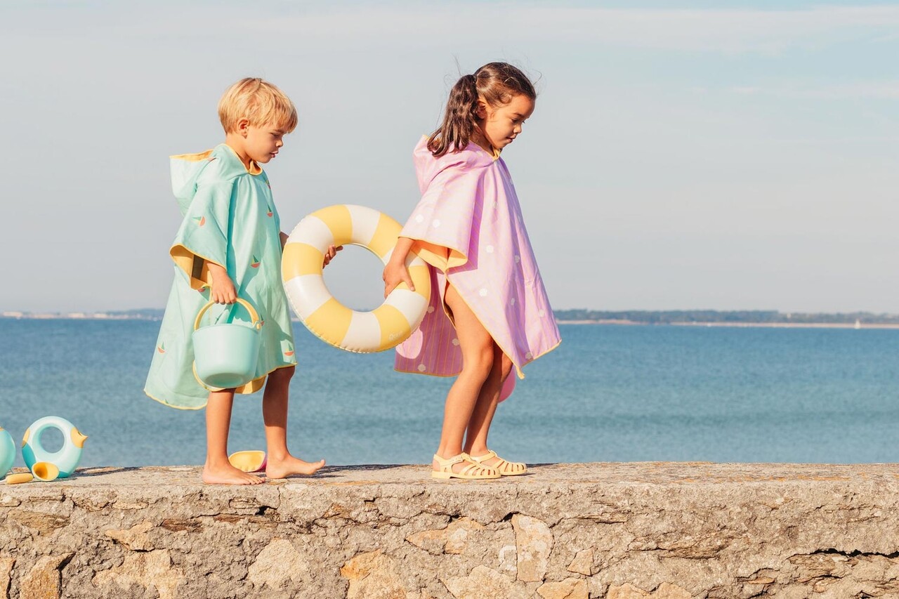 Quut Quut - beach poncho - banana pink