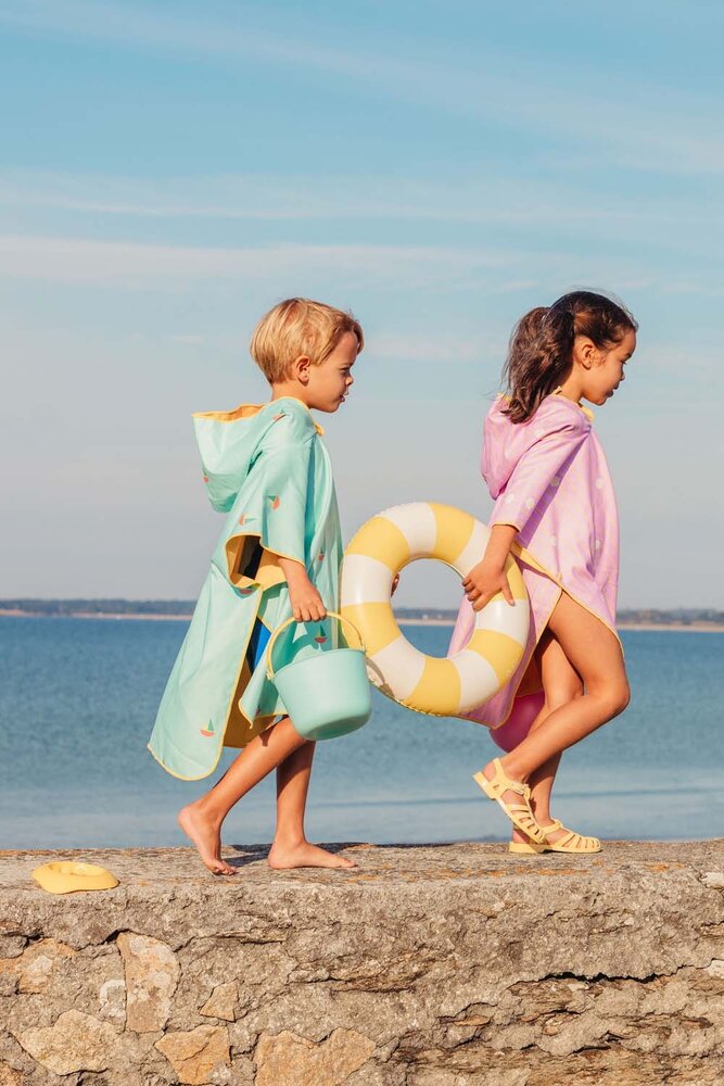 Quut Quut - beach poncho - banana blue