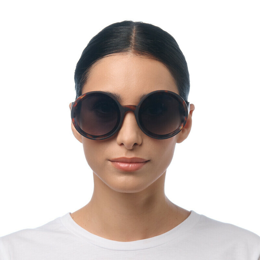 Okkia Okkia - zonnebril Monica - rond - havana (green glasses)