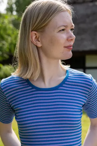 Danefae Danefae - danerolemodel ribbing tee - light lilac/warm blue