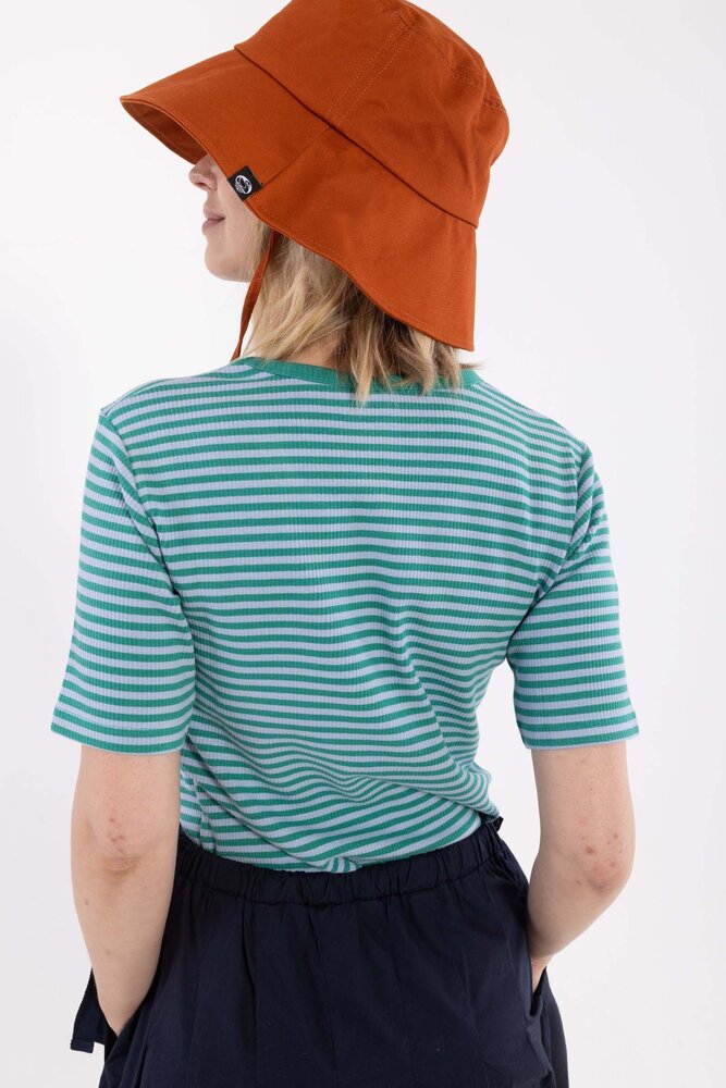 Danefae Danefae - danerolemodel ribbing tee - cold sky/teal lake