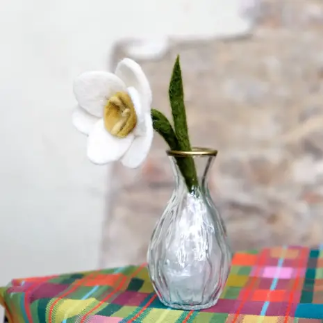 Vilt boeket Vilten boeket - narcis in vaasje