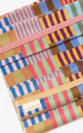 Foekje Fleur Foekje fleur - odds & ends - tulip quilt badhanddoek M (60x120 cm) #123 Foekje Fleur Foekje fleur - odds & ends - tulip quilt badhanddoek M (60x120 cm) #123