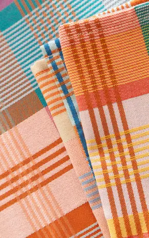 Foekje Fleur Foekje fleur - odds & ends - wild weave tafelkleed #50A