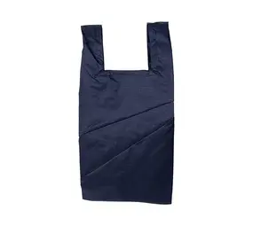 Susan Bijl Susan Bijl - the new shopping bag medium - mono water