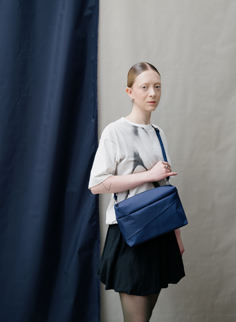 Susan Bijl Susan Bijl - the new bum bag medium - mono navy