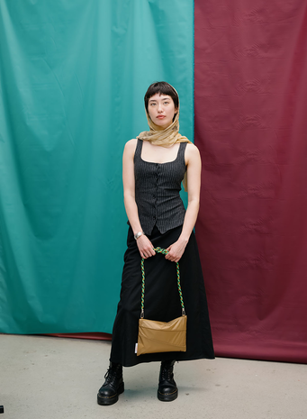 Susan Bijl Susan Bijl - the new pouch medium - mono camel