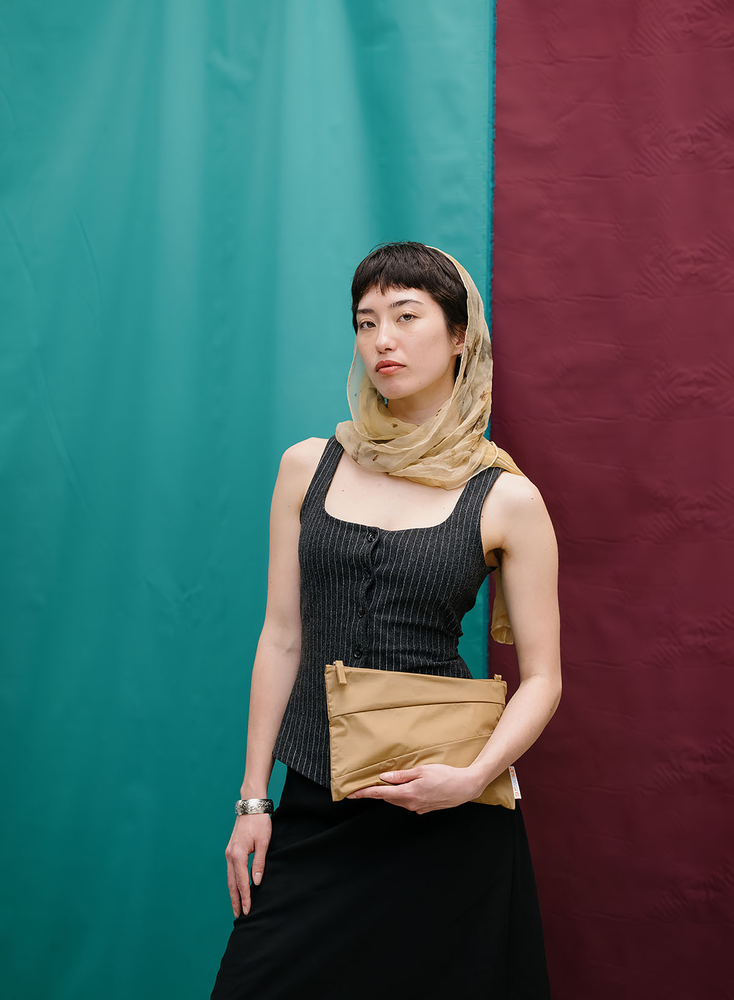 Susan Bijl Susan Bijl - the new pouch medium - mono camel