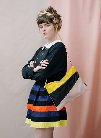 Susan Bijl Susan Bijl - the new pouch large - multi black