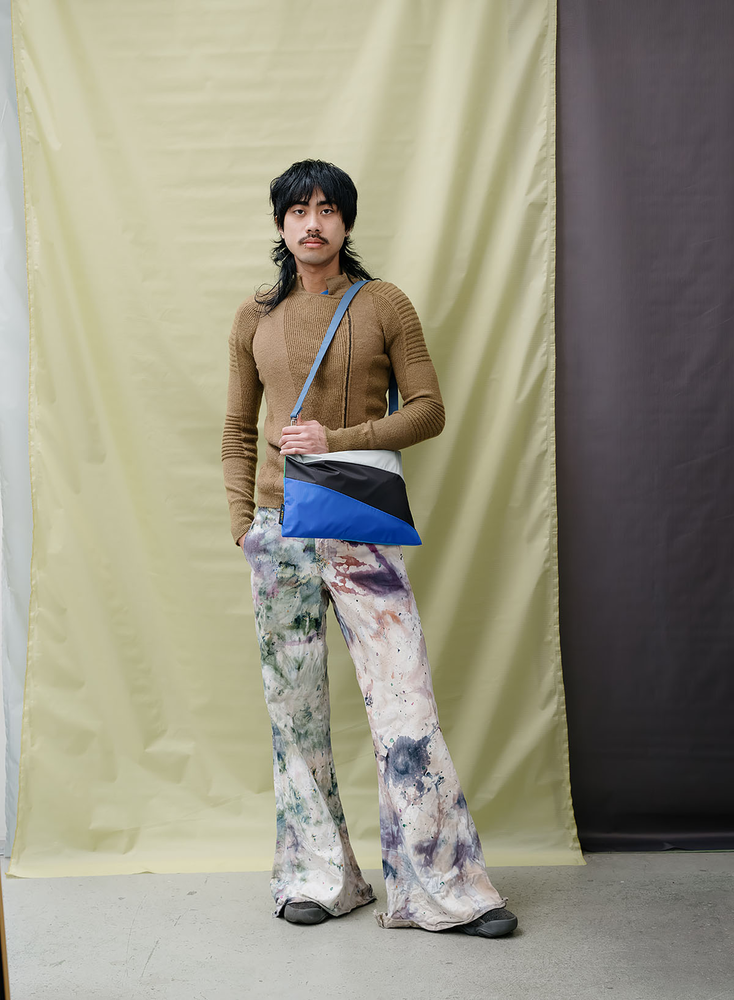 Susan Bijl Susan Bijl - the new pouch large - multi wena