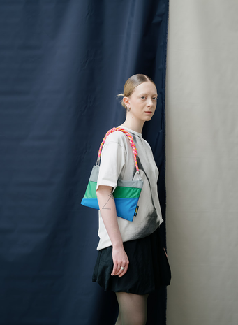 Susan Bijl Susan Bijl - the new pouch medium - multi wena