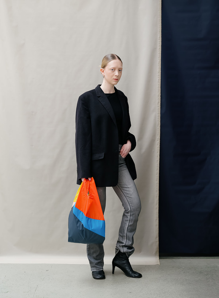 Susan Bijl Susan Bijl - the new shopping bag medium - multi tone