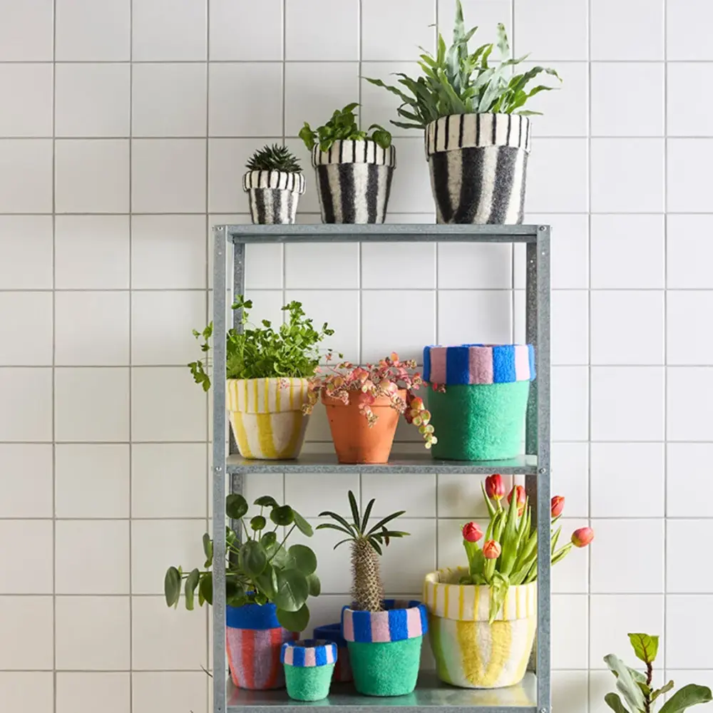 Aveva Design Aveva design - bloempot vilt S - lemonade Aveva Design Aveva design - bloempot vilt S - lemonade