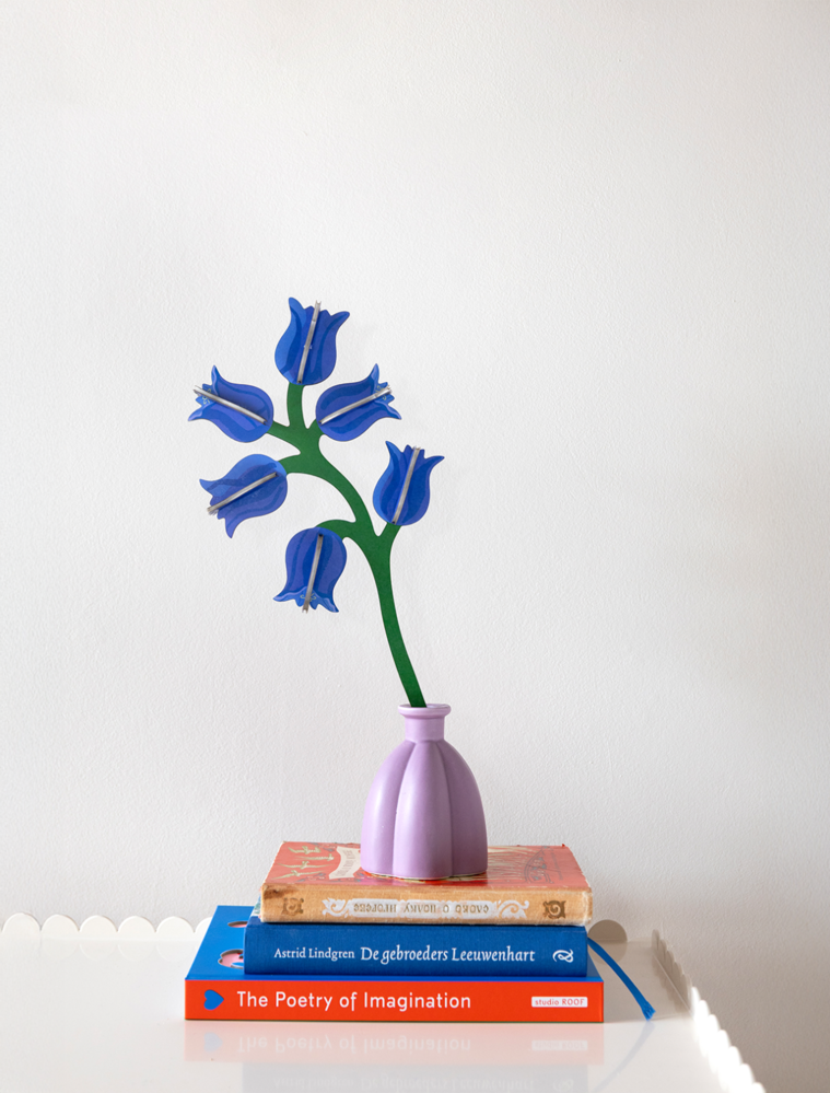 Studio Roof Studio Roof - decoratie bloemen - campanula Studio Roof Studio Roof - decoratie bloemen - campanula