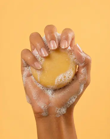 SOLYD SOLYD - shampoo bar - mango papaja (voedend, curly girl)