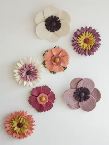 Gry & Sif Gry & sif - muurdecoratie french anemone - white Gry & Sif Gry & sif - muurdecoratie french anemone - white