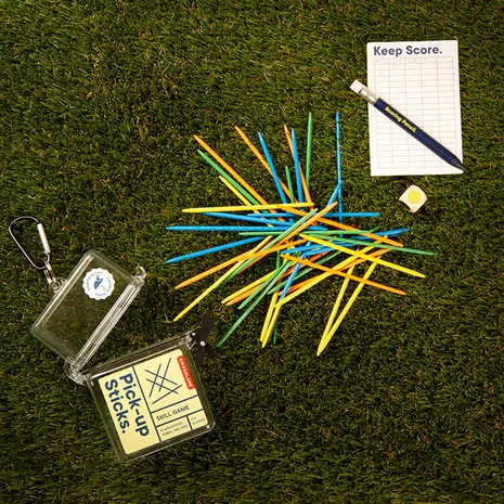 Kikkerland Kikkerland - spelletje - pick up sticks (weatherproof) Kikkerland Kikkerland - spelletje - pick up sticks (weatherproof)
