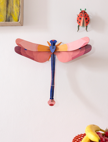 Studio Roof Studio Roof - muurdecoratie - pink dragonfly Studio Roof Studio Roof - muurdecoratie - pink dragonfly