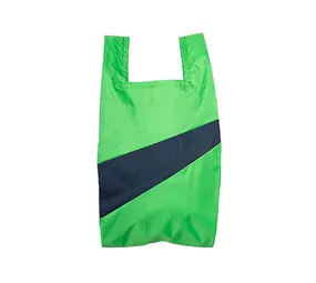 Susan Bijl Susan Bijl - the new shopping bag medium - greenscreen & sailor Susan Bijl Susan Bijl - the new shopping bag medium - greenscreen & sailor